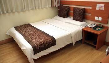 Tiandi Renhe Hotel Жинан Екстериор снимка